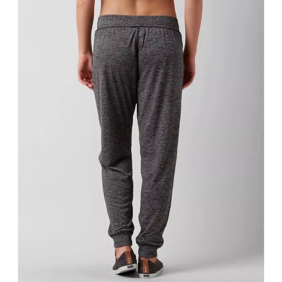 Size S Under Armour Grey Tech Twist Jogger Pant - Picture 2 of 5